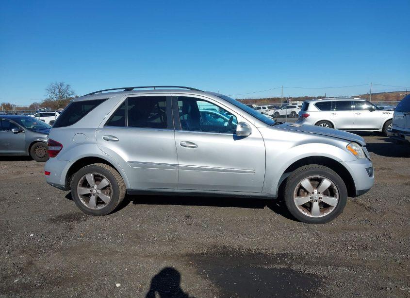 Photo 13 of 2010 Mercedes-benz Ml 350 4MATIC (VIN 4JGBB8GB1AA580309)