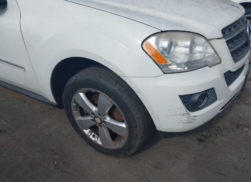 Photo 13 of 2011 Mercedes-benz Ml 350 4MATIC (VIN 4JGBB8GB1BA672084)