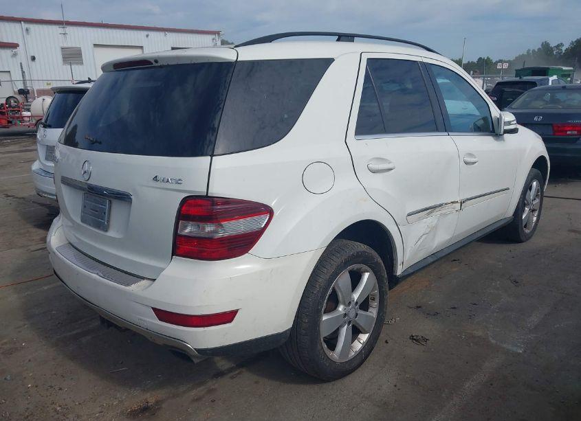 Photo 4 of 2011 Mercedes-benz Ml 350 4MATIC (VIN 4JGBB8GB1BA672084)