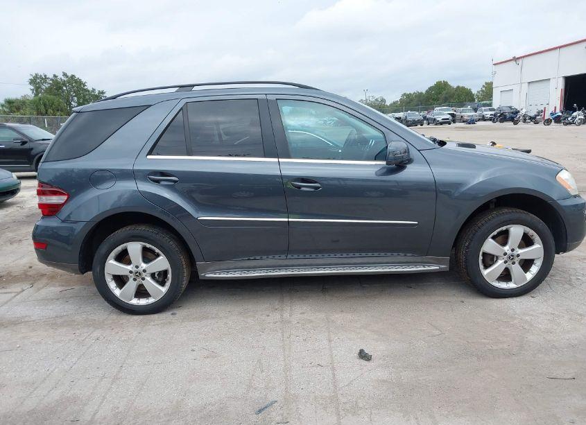 Photo 12 of 2011 Mercedes-benz Ml 350 4MATIC (VIN 4JGBB8GB1BA724328)