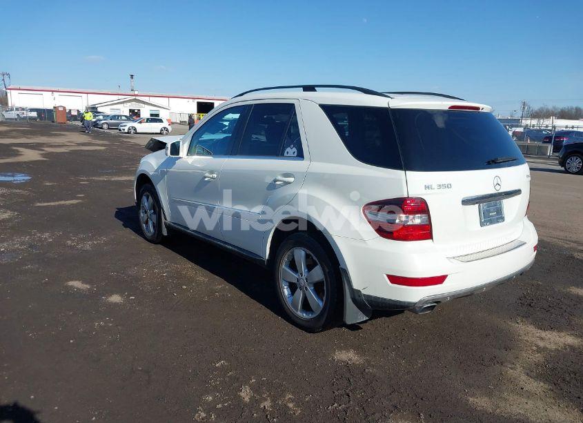 Photo 3 of 2011 Mercedes-benz Ml 350 4MATIC (VIN 4JGBB8GB2BA630345)