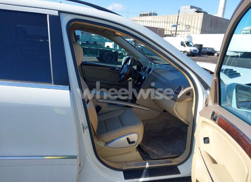 Photo 5 of 2011 Mercedes-benz Ml 350 4MATIC (VIN 4JGBB8GB2BA630345)