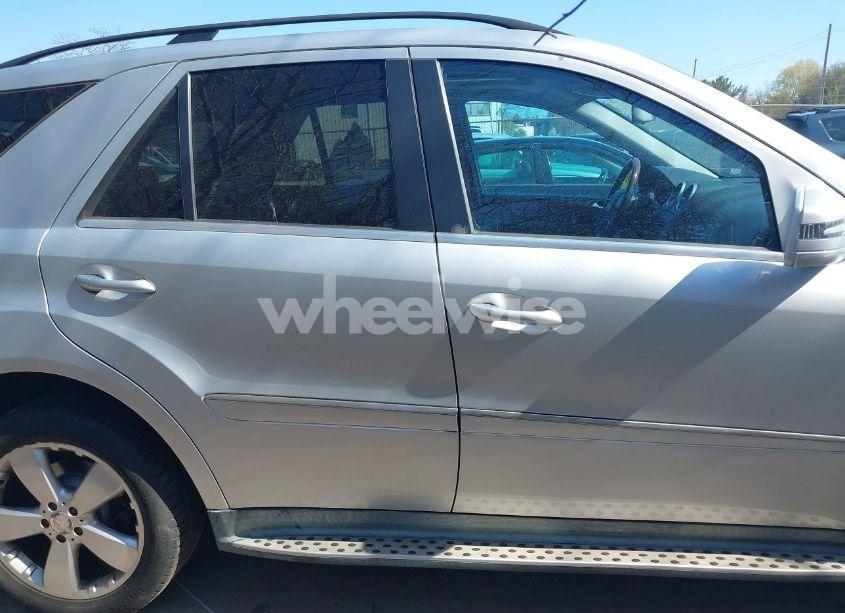 Photo 13 of 2011 Mercedes-benz Ml 350 4MATIC (VIN 4JGBB8GB2BA702483)