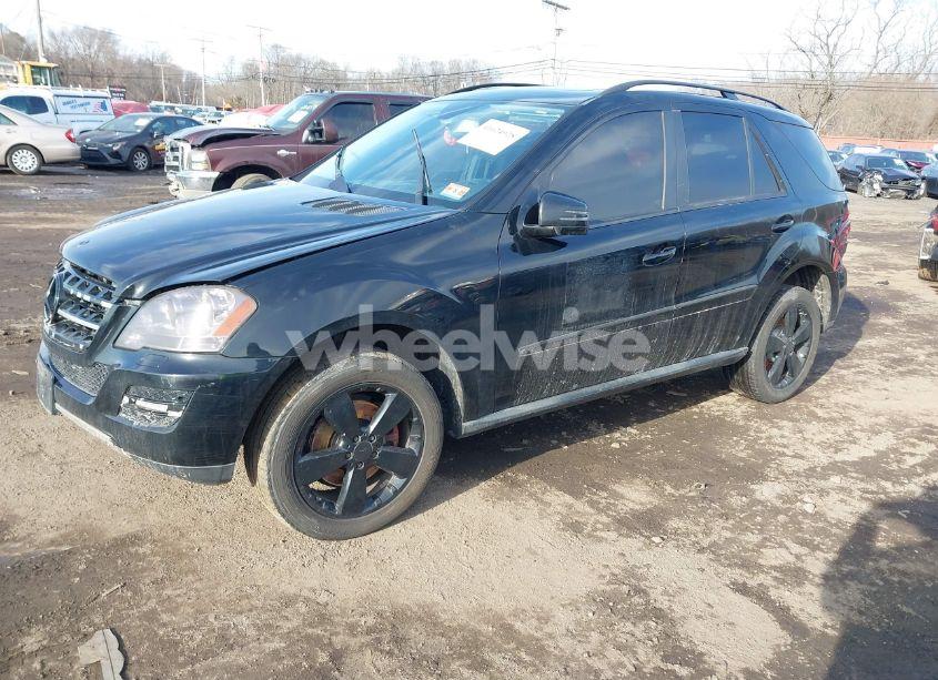 Photo 2 of 2011 Mercedes-benz Ml 350 4MATIC (VIN 4JGBB8GB3BA663306)