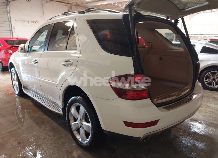 Photo 3 of 2011 Mercedes-benz Ml 350 4MATIC (VIN 4JGBB8GB4BA716692)