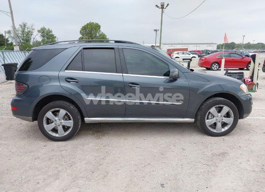 Photo 13 of 2011 Mercedes-benz Ml 350 4MATIC (VIN 4JGBB8GB4BA719043)