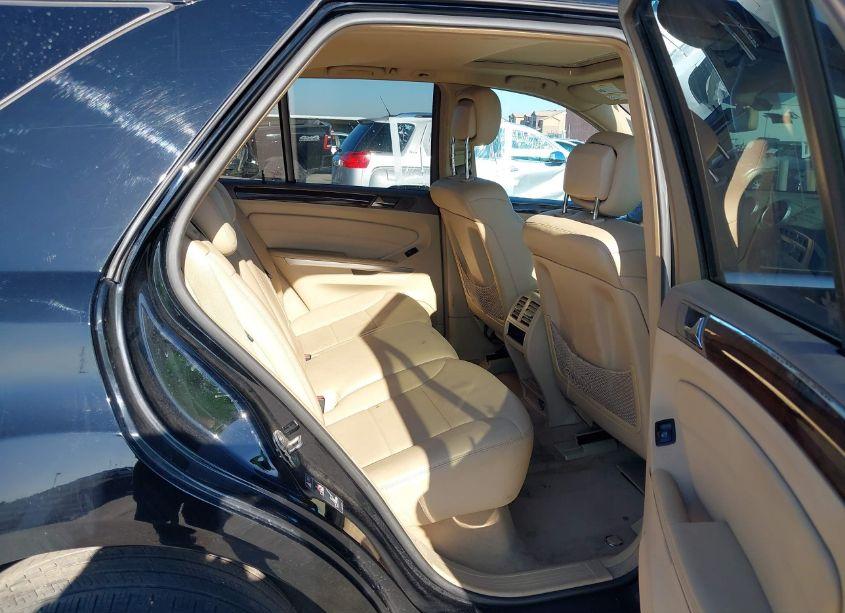 Photo 8 of 2011 Mercedes-benz Ml 350 4MATIC (VIN 4JGBB8GB5BA673299)