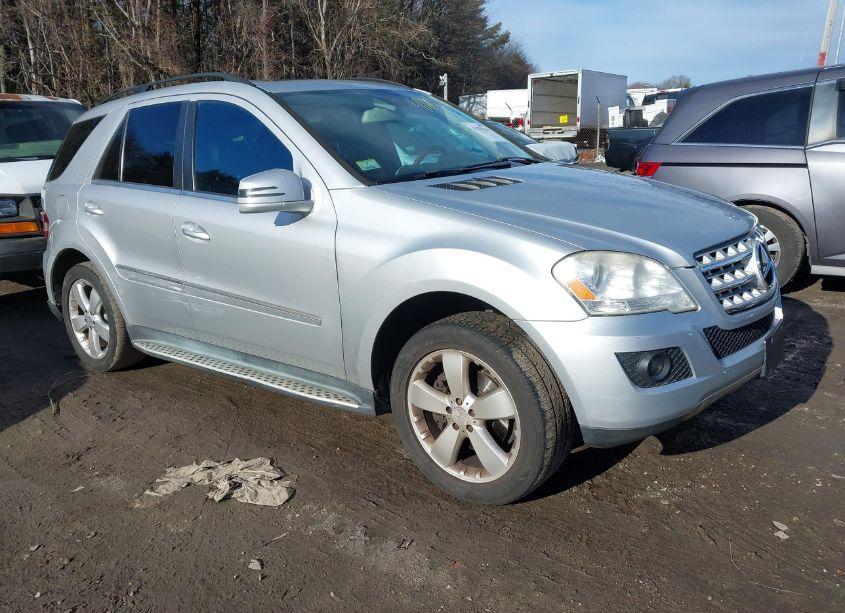 2011 Mercedes-benz Ml 350 4MATIC (VIN 4JGBB8GB5BA711792) main photo