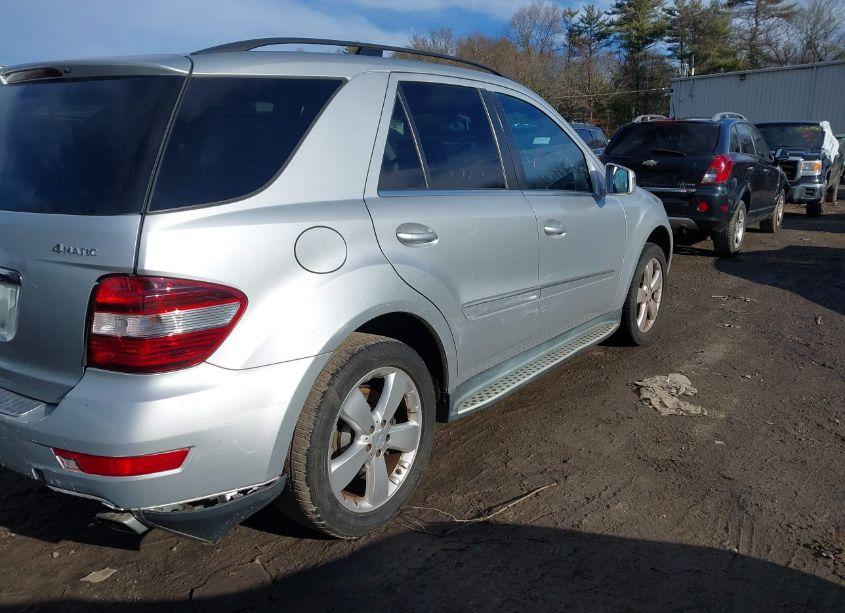 Photo 17 of 2011 Mercedes-benz Ml 350 4MATIC (VIN 4JGBB8GB5BA711792)