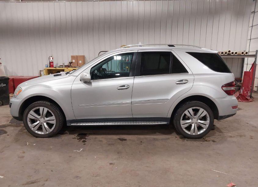 Photo 14 of 2010 Mercedes-benz Ml 350 4MATIC (VIN 4JGBB8GB6AA556538)