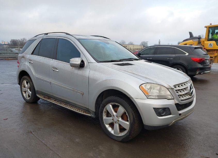2010 Mercedes-benz Ml 350 4MATIC (VIN 4JGBB8GB6AA588356) main photo
