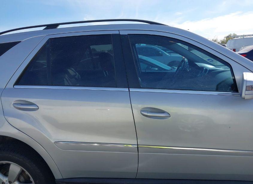 Photo 13 of 2011 Mercedes-benz Ml 350 4MATIC (VIN 4JGBB8GB6BA643924)