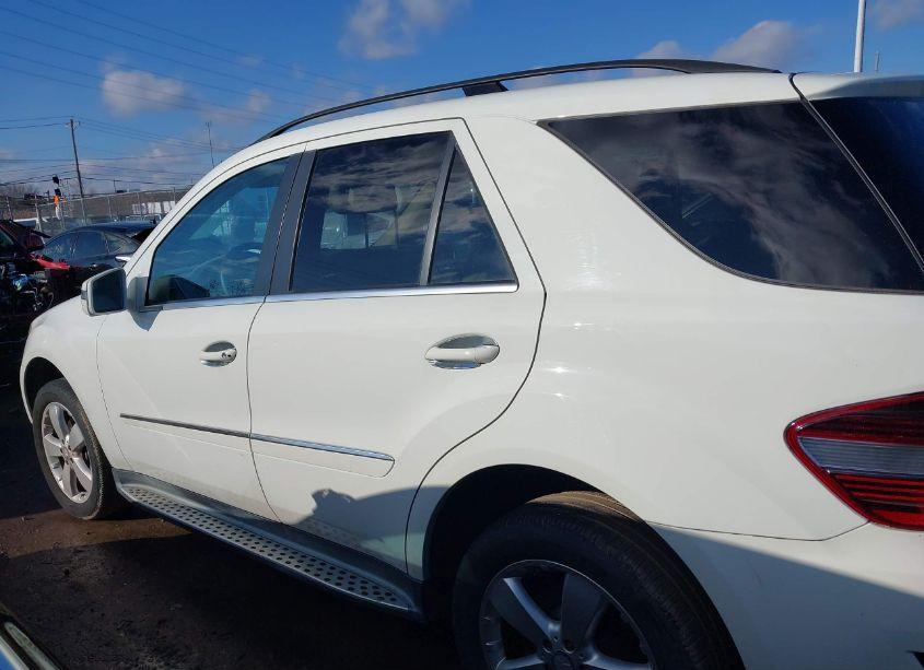 Photo 14 of 2011 Mercedes-benz Ml 350 4MATIC (VIN 4JGBB8GB6BA715124)