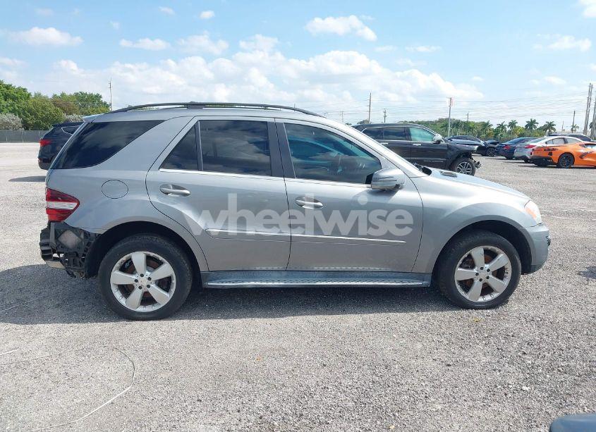 Photo 12 of 2011 Mercedes-benz Ml 350 4MATIC (VIN 4JGBB8GB7BA681016)