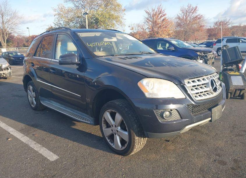 2011 Mercedes-benz Ml 350 4MATIC (VIN 4JGBB8GB7BA692954) main photo
