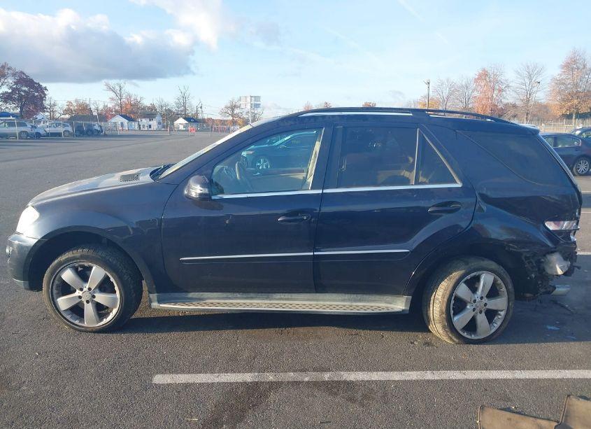 Photo 14 of 2011 Mercedes-benz Ml 350 4MATIC (VIN 4JGBB8GB7BA692954)