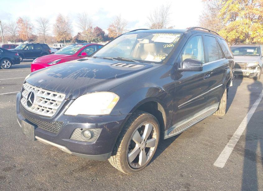 Photo 2 of 2011 Mercedes-benz Ml 350 4MATIC (VIN 4JGBB8GB7BA692954)