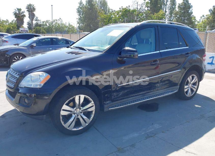 Photo 2 of 2011 Mercedes-benz Ml 350 4MATIC (VIN 4JGBB8GB7BA732417)