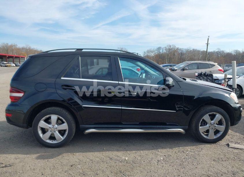 Photo 13 of 2011 Mercedes-benz Ml 350 4MATIC (VIN 4JGBB8GB9BA695936)