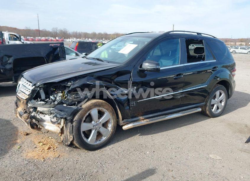 Photo 2 of 2011 Mercedes-benz Ml 350 4MATIC (VIN 4JGBB8GB9BA695936)