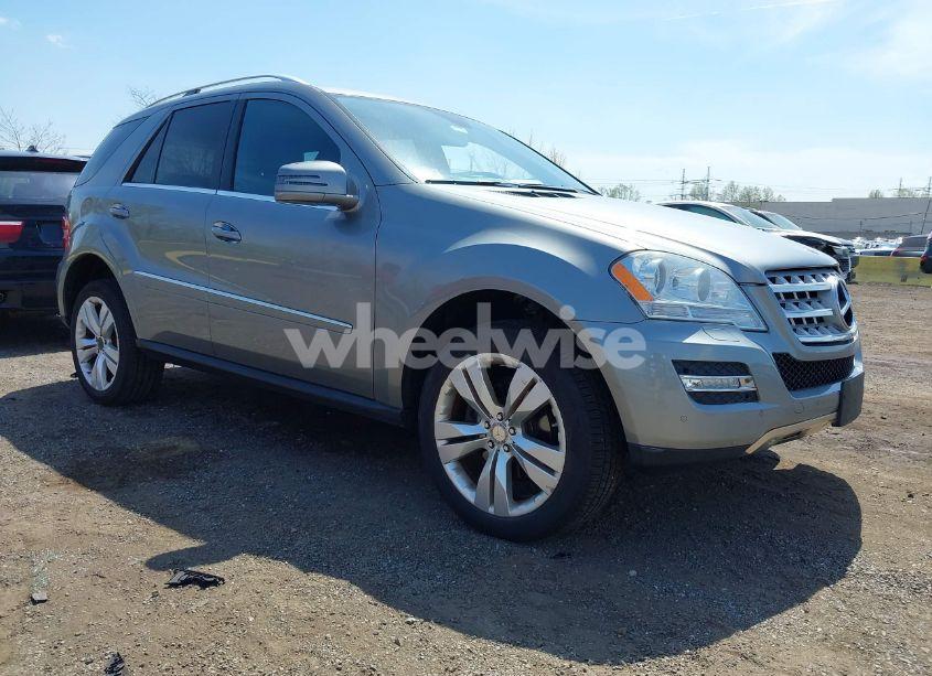 2011 Mercedes-benz Ml 350 4MATIC (VIN 4JGBB8GBXBA702201) main photo