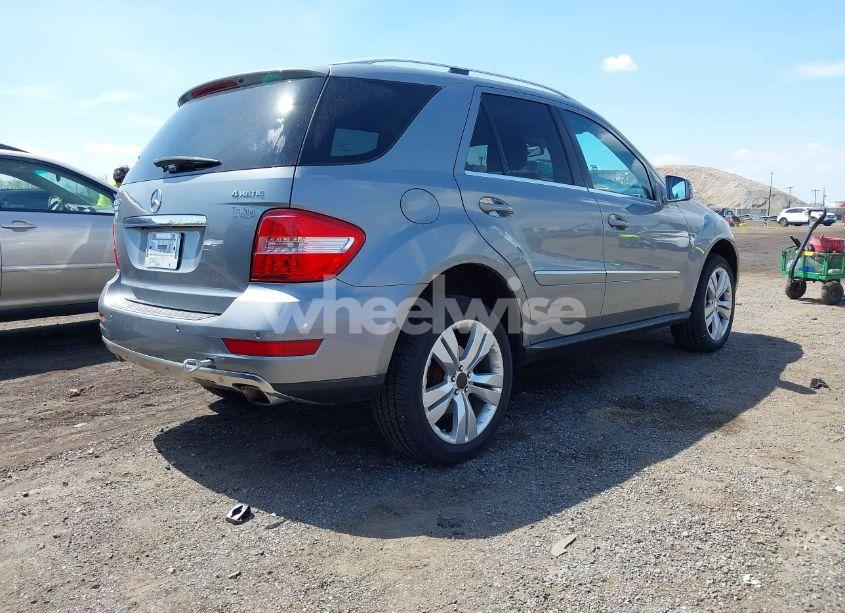 Photo 4 of 2011 Mercedes-benz Ml 350 4MATIC (VIN 4JGBB8GBXBA702201)