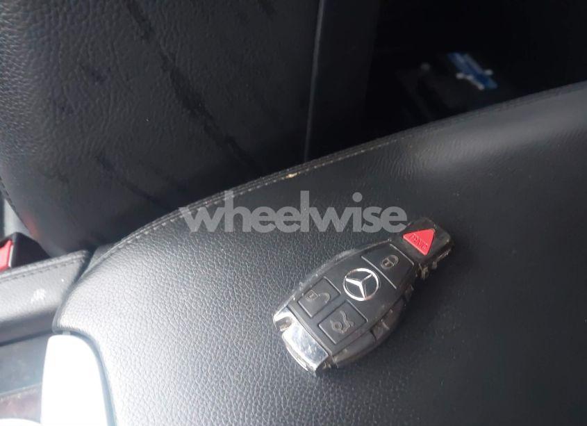 Photo 11 of 2011 Mercedes-benz Ml 350 4MATIC (VIN 4JGBB8GBXBA726627)