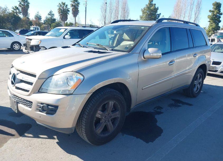 Photo 2 of 2007 Mercedes-benz Gl 450 4MATIC (VIN 4JGBF71E07A141015)