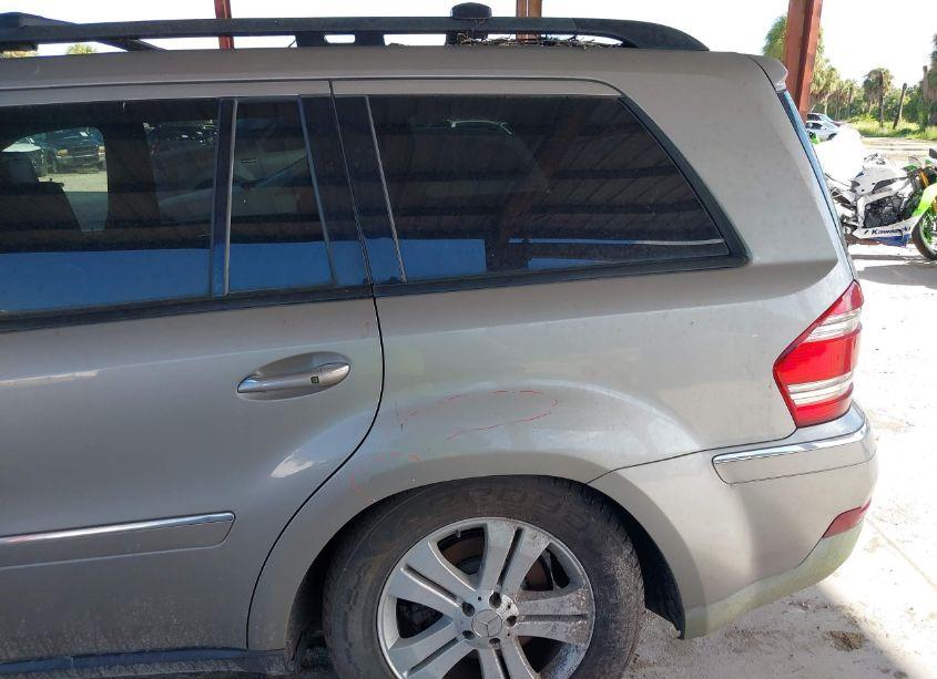 Photo 16 of 2007 Mercedes-benz Gl 450 4MATIC (VIN 4JGBF71E07A212228)