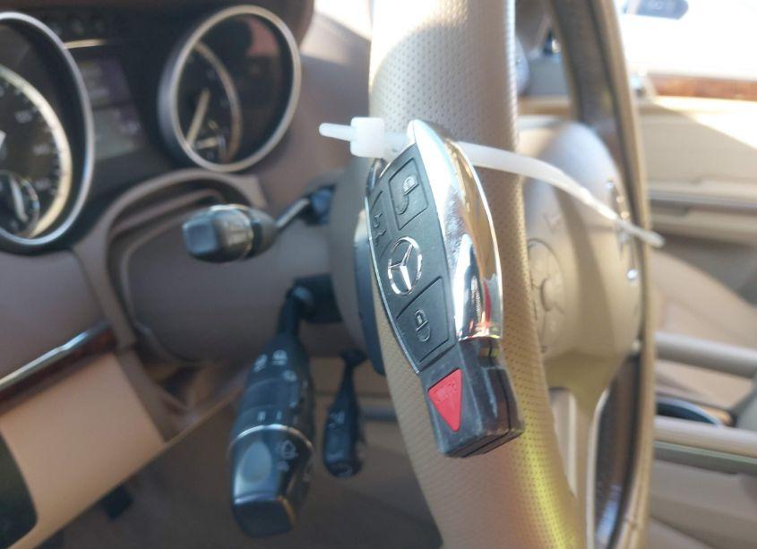 Photo 11 of 2012 Mercedes-benz Gl 450 4MATIC (VIN 4JGBF7BE4CA784847)