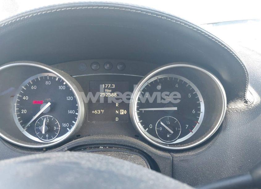 Photo 7 of 2011 Mercedes-benz Gl 450 4MATIC (VIN 4JGBF7BE7BA682019)