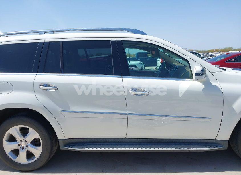 Photo 13 of 2011 Mercedes-benz Gl 450 4MATIC (VIN 4JGBF7BE7BA758192)