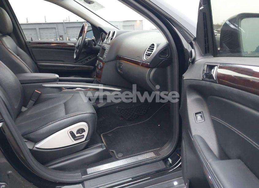 Photo 5 of 2012 Mercedes-benz Gl 550 4MATIC (VIN 4JGBF8GE4CA782515)