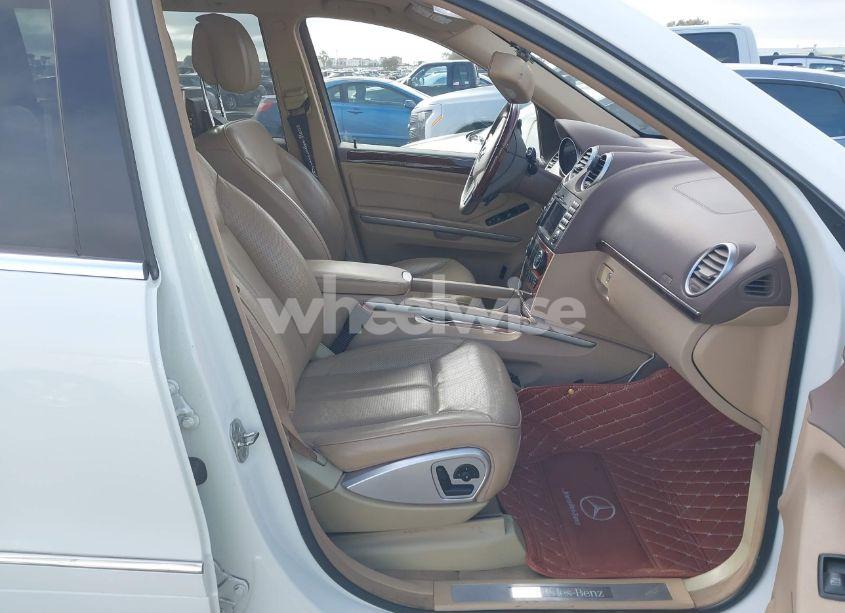 Photo 5 of 2010 Mercedes-benz Gl 550 4MATIC (VIN 4JGBF8GE5AA576827)