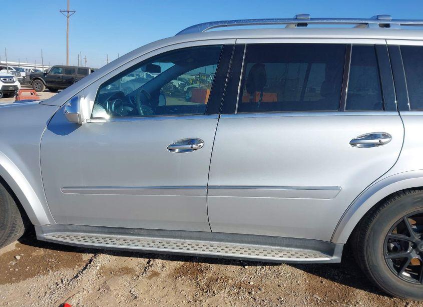 Photo 14 of 2010 Mercedes-benz Gl 550 4MATIC (VIN 4JGBF8GE6AA569739)