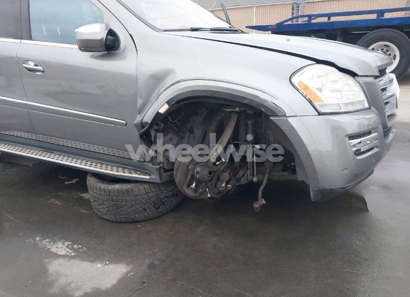 Photo 6 of 2010 Mercedes-benz Gl 550 4MATIC (VIN 4JGBF8GE7AA563321)