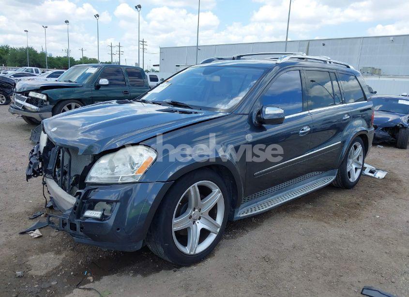 Photo 2 of 2010 Mercedes-benz Gl 550 4MATIC (VIN 4JGBF8GE8AA573694)