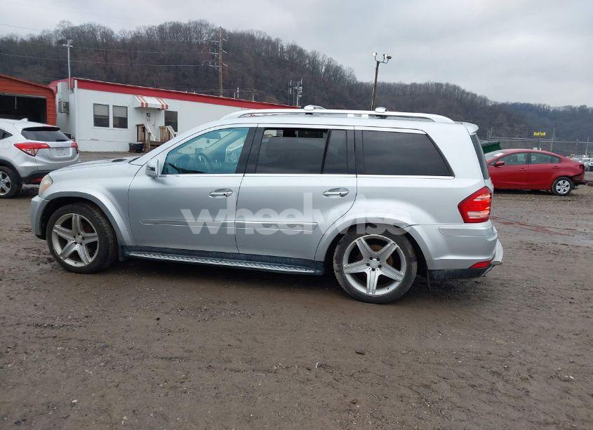 Photo 14 of 2011 Mercedes-benz Gl 550 4MATIC (VIN 4JGBF8GE9BA673935)