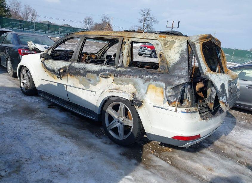 Photo 3 of 2012 Mercedes-benz Gl 550 4MATIC (VIN 4JGBF8GEXCA779294)