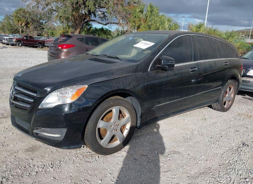 Photo 2 of 2012 Mercedes-benz R 350 4MATIC (VIN 4JGCB5HE9CA145309)
