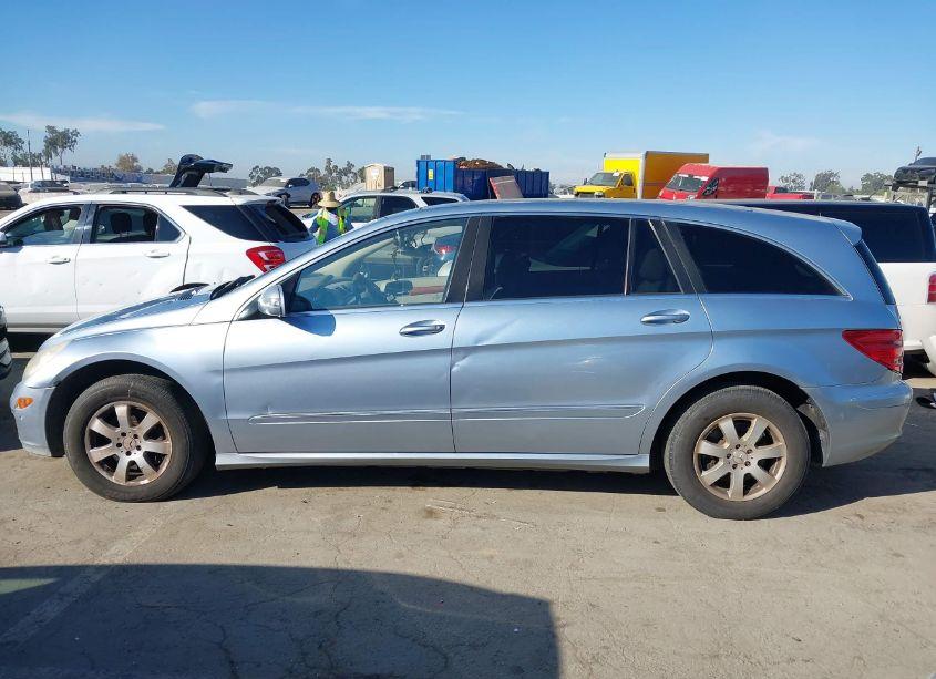 Photo 15 of 2007 Mercedes-benz R 350 4MATIC (VIN 4JGCB65E07A055739)