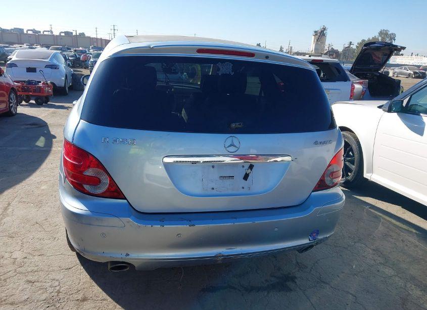 Photo 17 of 2007 Mercedes-benz R 350 4MATIC (VIN 4JGCB65E07A055739)