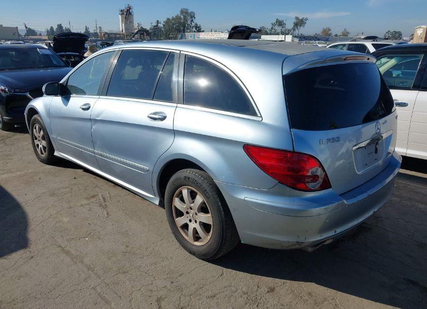 Photo 3 of 2007 Mercedes-benz R 350 4MATIC (VIN 4JGCB65E07A055739)