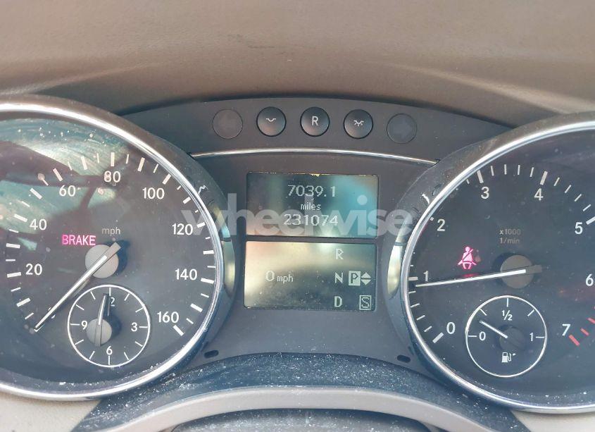 Photo 7 of 2007 Mercedes-benz R 350 4MATIC (VIN 4JGCB65E07A056051)