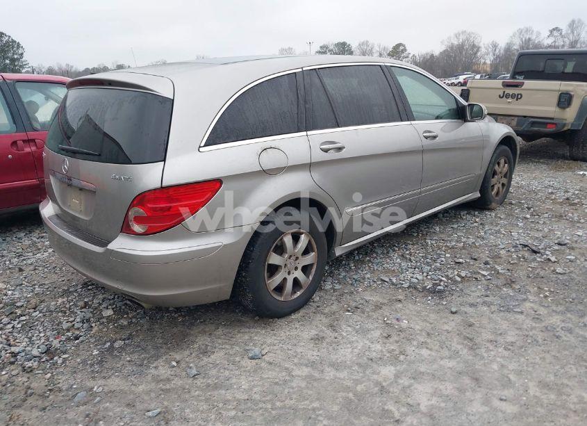 Photo 4 of 2007 Mercedes-benz R 350 4MATIC (VIN 4JGCB65E17A039307)