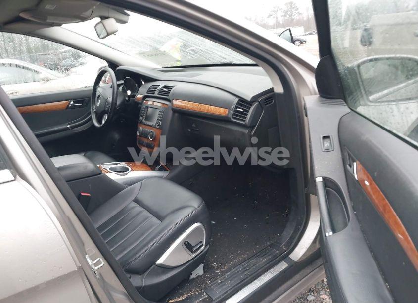 Photo 5 of 2007 Mercedes-benz R 350 4MATIC (VIN 4JGCB65E17A039307)