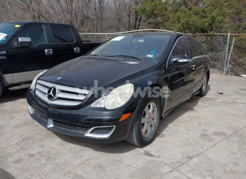 Photo 2 of 2006 Mercedes-benz R 350 4MATIC (VIN 4JGCB65E26A006704)