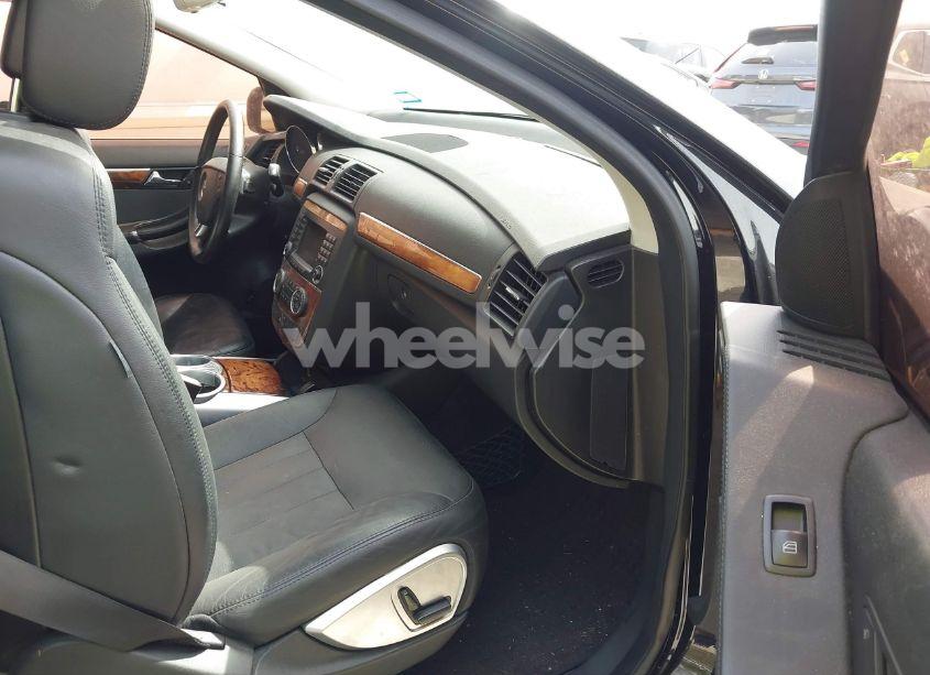 Photo 5 of 2006 Mercedes-benz R 350 4MATIC (VIN 4JGCB65E26A006704)