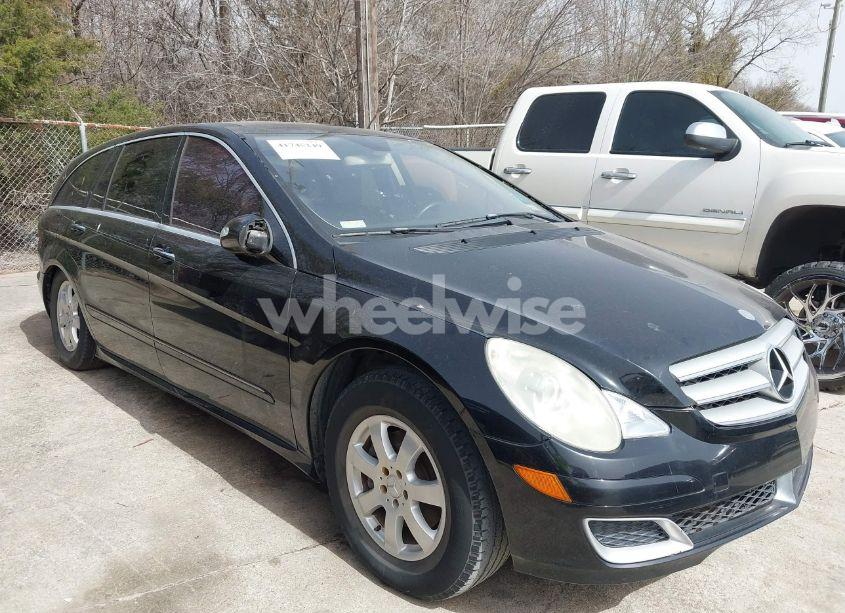 Photo 6 of 2006 Mercedes-benz R 350 4MATIC (VIN 4JGCB65E26A006704)
