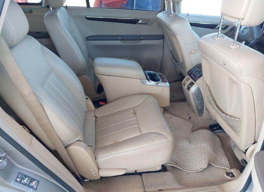 Photo 8 of 2006 Mercedes-benz R 350 4MATIC (VIN 4JGCB65E26A014057)